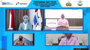 Bantu Pendidikan Saat Pandemi, Pertamina – Polri – YKB Salurkan Puluhan Laptop ke Kalimantan