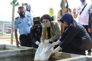 Kunjungi Lapas Perempuan Pontianak, Ketua Dharma Wanita Persatuan Ditjenpas Minta Warga Binaan Produktif