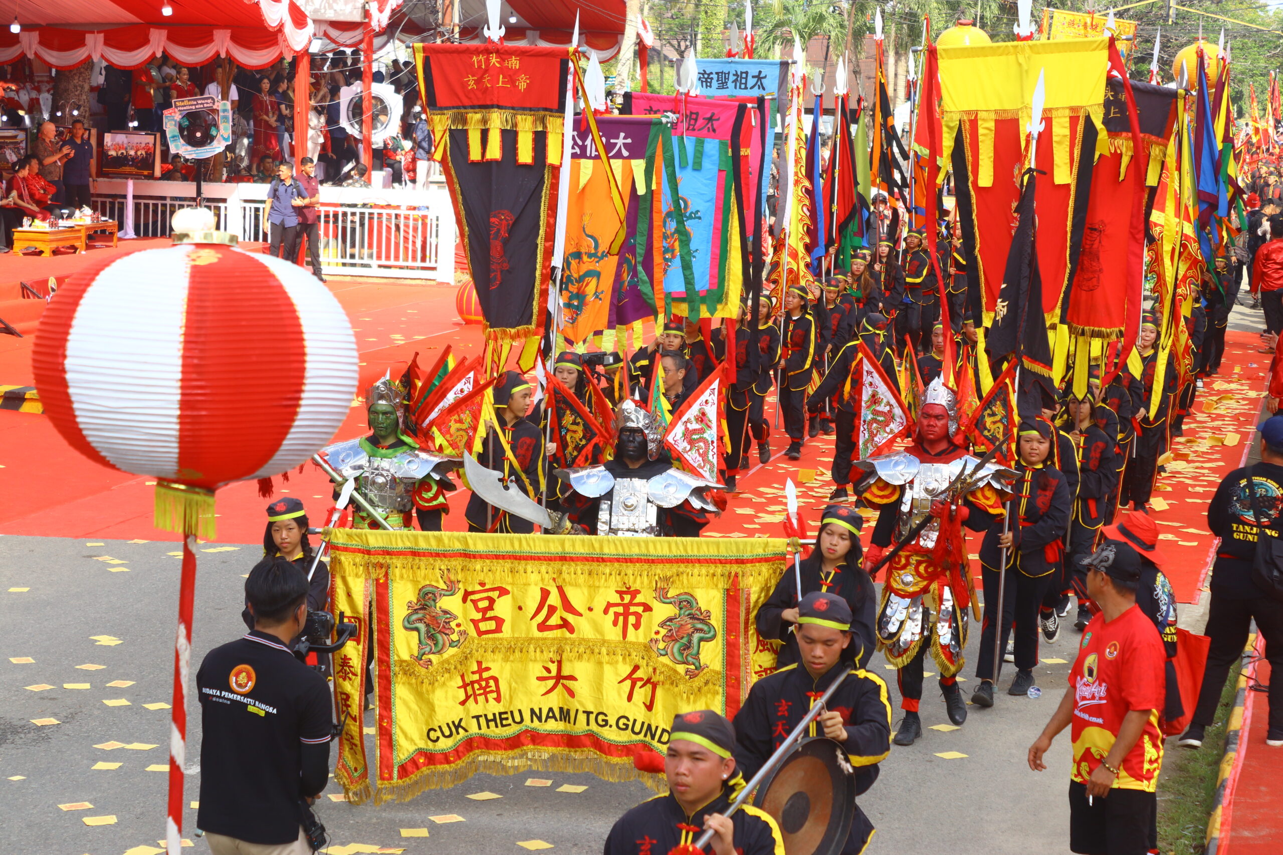 Parade Festival Cap Go Meh Singkawang 2025. (Foto: Cantya Zamzabella)