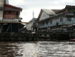 Sungai Kapuas Tercemar, Ancam Ketersediaan Air Bersih