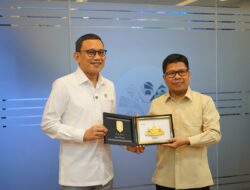 Ada 10 Ribu Warga Sambas Kerja Ilegal di Malaysia, Bupati Satono Bakal Bikin Migrant Center