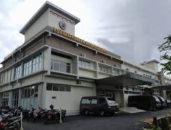 Polda Kalbar dan Yayasan Buddha Tzu Chi Gelar Operasi Gratis
