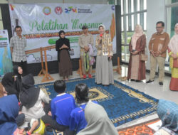 Kekurangan Penenun, Dekranasda Pontianak Latih Generasi Baru untuk Lestarikan Tradisi Tenun Lokal