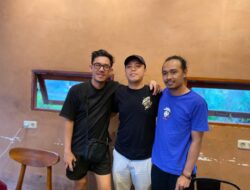 “Wajah Coffternoon Itu Wing”: Tiga Personel Kenang Sosok Vokalis Setia Kawan yang Tak Tergantikan