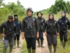 Srikandi Bekantan Jaga Hutan, Berani Hadapi Pemburu