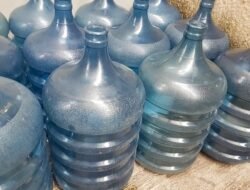 Polnep Olah 20 Ribu Liter Air untuk Warga Terdampak Krisis Air Bersih Pontianak