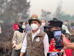 Menhut Umumkan Lima Korporasi di Kalbar Kena Pembekuan Izin Usaha Imbas Karhutla